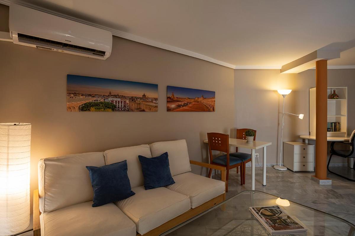 Francos 3 Sevilla Urban Apartment Ngoại thất bức ảnh