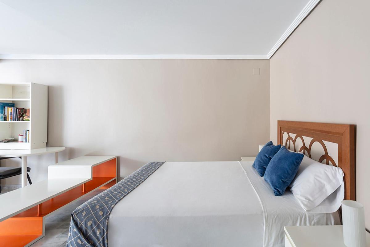 Francos 3 Sevilla Urban Apartment Ngoại thất bức ảnh