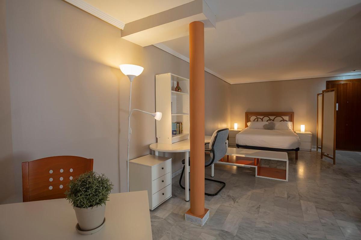 Francos 3 Sevilla Urban Apartment Ngoại thất bức ảnh