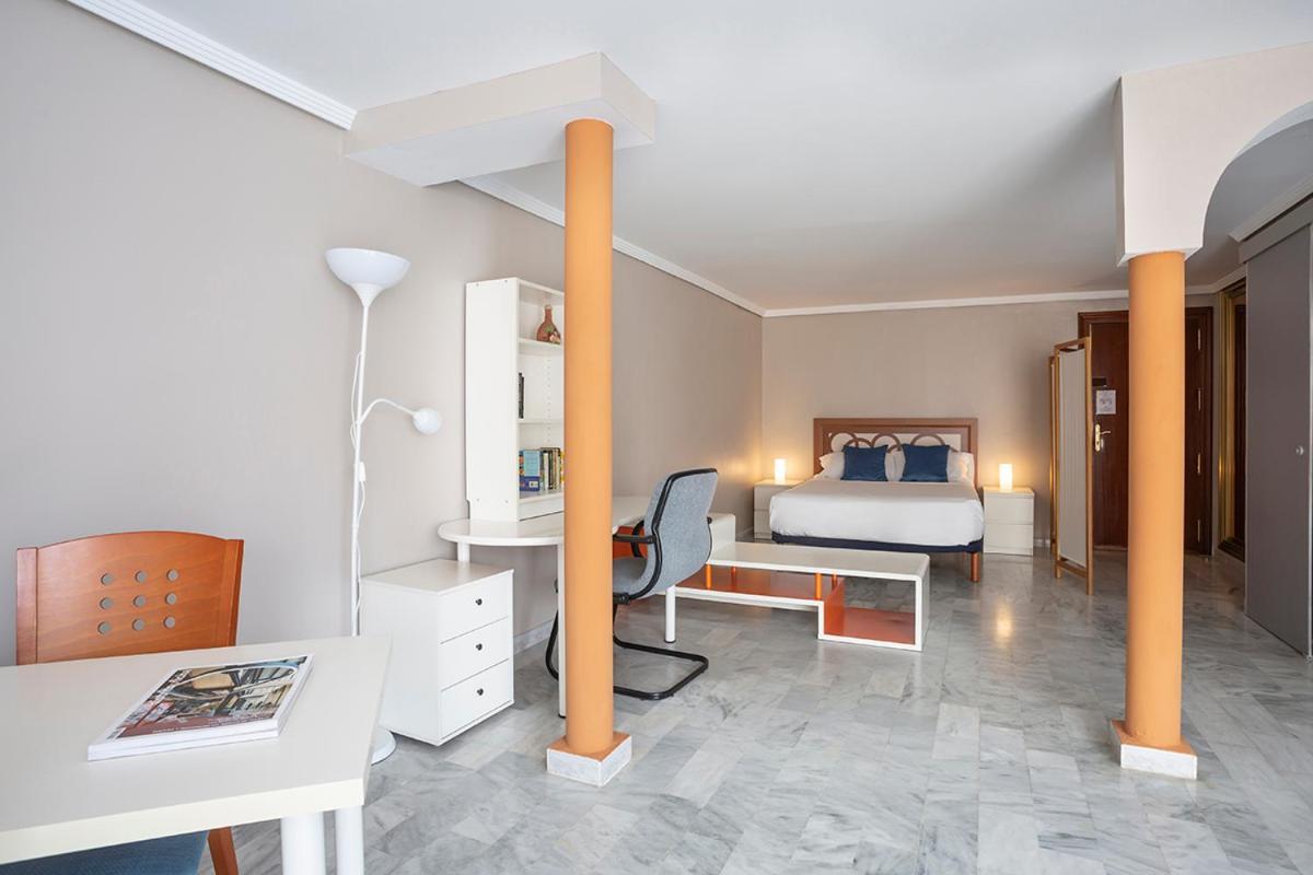 Francos 3 Sevilla Urban Apartment Ngoại thất bức ảnh