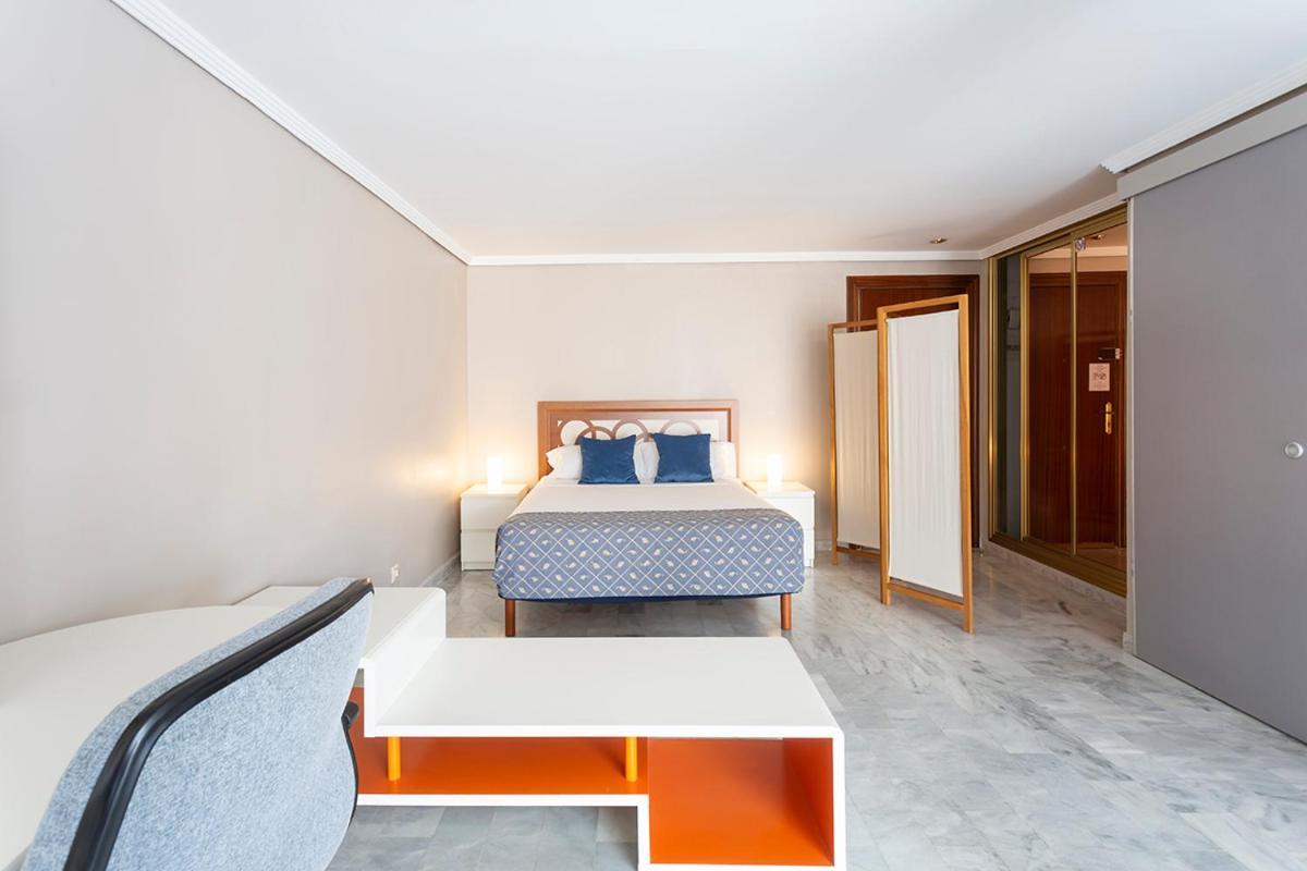 Francos 3 Sevilla Urban Apartment Ngoại thất bức ảnh